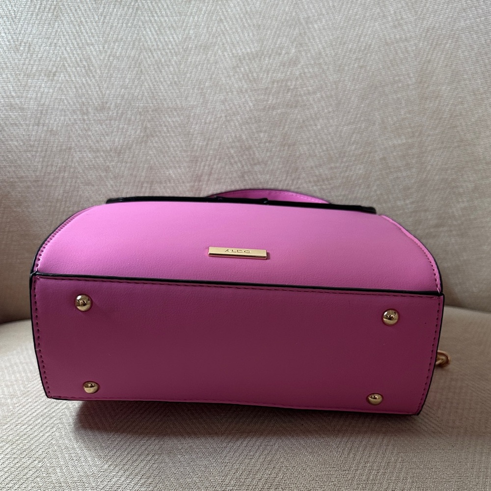 Aldo Fuchsia Satchel Bag With Gold Chain detail and lion head - Picture 7 of 9